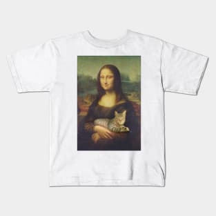 Mona Lisa with a cat Kids T-Shirt